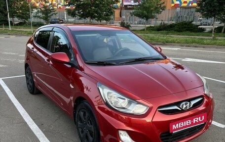 Hyundai Solaris II рестайлинг, 2012 год, 820 000 рублей, 12 фотография