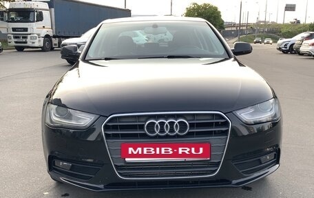 Audi A4, 2015 год, 1 390 000 рублей, 9 фотография