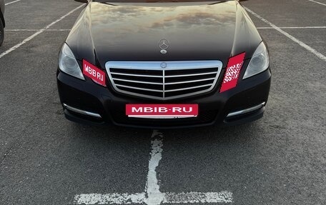 Mercedes-Benz E-Класс, 2010 год, 1 390 000 рублей, 5 фотография