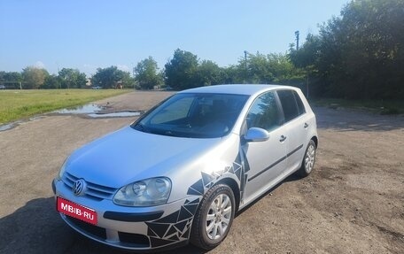 Volkswagen Golf V, 2003 год, 420 000 рублей, 1 фотография