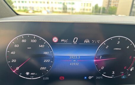 Mercedes-Benz V-Класс, 2024 год, 12 500 000 рублей, 6 фотография