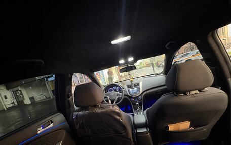 Hyundai Solaris II рестайлинг, 2015 год, 1 190 000 рублей, 19 фотография