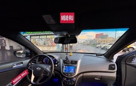 Hyundai Solaris II рестайлинг, 2015 год, 1 190 000 рублей, 21 фотография
