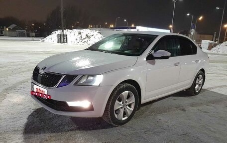 Skoda Octavia, 2018 год, 1 500 000 рублей, 15 фотография
