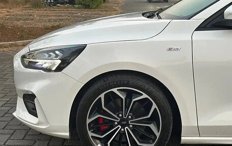 Ford Focus IV, 2022 год, 1 600 400 рублей, 8 фотография
