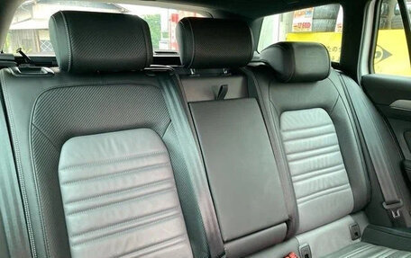 Volkswagen Passat B8 рестайлинг, 2019 год, 1 350 400 рублей, 23 фотография