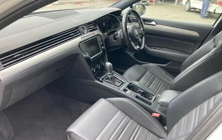 Volkswagen Passat B8 рестайлинг, 2019 год, 1 350 400 рублей, 26 фотография