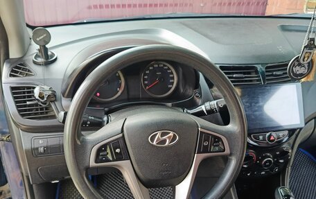 Hyundai Solaris II рестайлинг, 2015 год, 950 000 рублей, 8 фотография