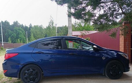 Hyundai Solaris II рестайлинг, 2015 год, 950 000 рублей, 3 фотография