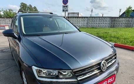 Volkswagen Tiguan II, 2017 год, 2 100 000 рублей, 3 фотография