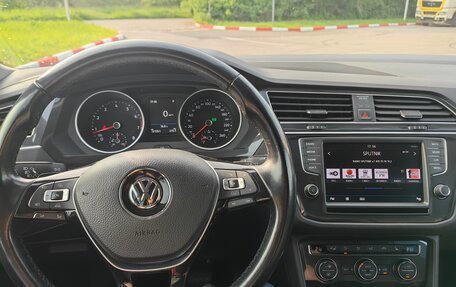 Volkswagen Tiguan II, 2017 год, 2 100 000 рублей, 11 фотография