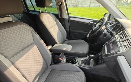 Volkswagen Tiguan II, 2017 год, 2 100 000 рублей, 12 фотография