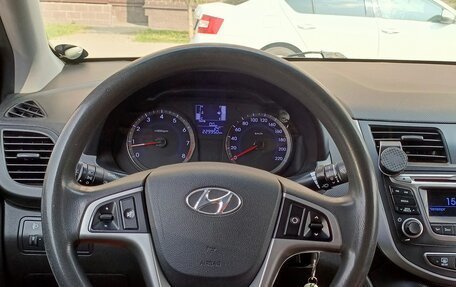 Hyundai Solaris II рестайлинг, 2016 год, 730 000 рублей, 15 фотография