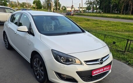 Opel Astra J, 2013 год, 1 090 000 рублей, 1 фотография