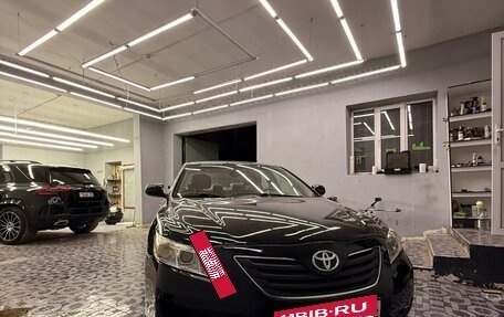 Toyota Camry, 2007 год, 990 000 рублей, 2 фотография
