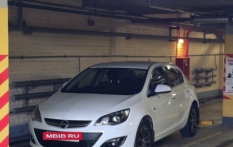 Opel Astra J, 2013 год, 1 090 000 рублей, 13 фотография