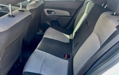 Chevrolet Cruze II, 2013 год, 750 000 рублей, 18 фотография
