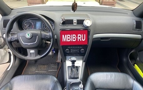 Skoda Octavia RS, 2010 год, 1 550 000 рублей, 13 фотография