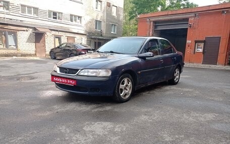 Opel Vectra B рестайлинг, 1998 год, 165 000 рублей, 3 фотография