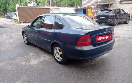 Opel Vectra B рестайлинг, 1998 год, 165 000 рублей, 4 фотография
