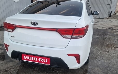 KIA Rio IV, 2019 год, 970 000 рублей, 3 фотография