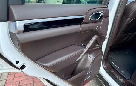 Porsche Cayenne III, 2014 год, 3 000 000 рублей, 22 фотография