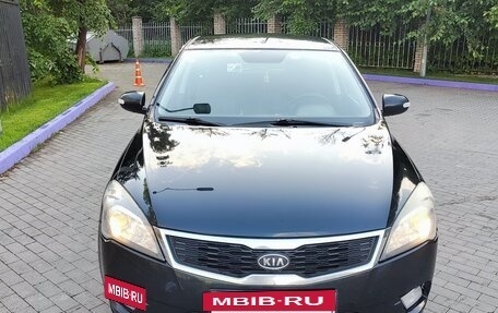 KIA cee'd I рестайлинг, 2011 год, 720 000 рублей, 2 фотография