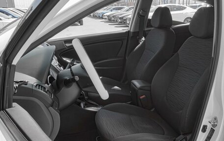 Hyundai Solaris II рестайлинг, 2016 год, 1 169 000 рублей, 10 фотография