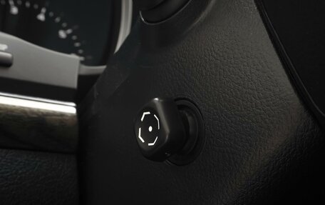 Toyota Land Cruiser 200, 2013 год, 3 299 000 рублей, 21 фотография