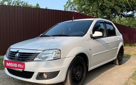 Renault Logan I, 2011 год, 600 000 рублей, 3 фотография