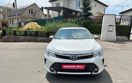 Toyota Camry, 2015 год, 2 150 000 рублей, 3 фотография