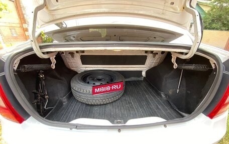 Renault Logan I, 2011 год, 600 000 рублей, 26 фотография