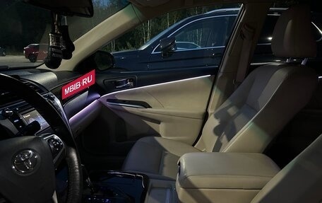 Toyota Camry, 2015 год, 2 150 000 рублей, 15 фотография