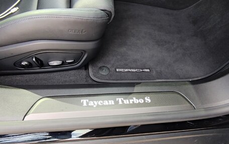 Porsche Taycan I, 2021 год, 18 000 000 рублей, 12 фотография