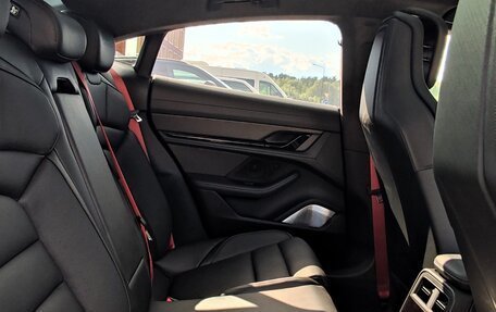 Porsche Taycan I, 2021 год, 18 000 000 рублей, 15 фотография