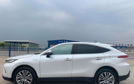 Toyota Harrier, 2022 год, 2 870 000 рублей, 4 фотография