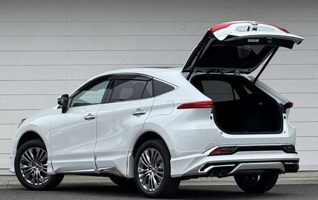 Toyota Harrier, 2021 год, 2 950 000 рублей, 9 фотография