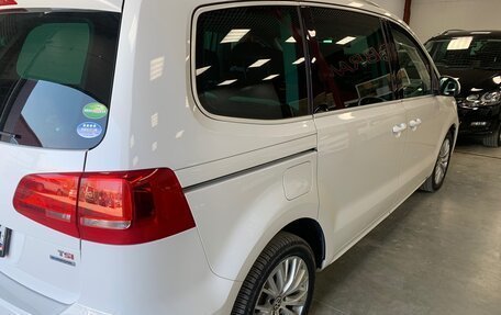 Volkswagen Sharan II, 2013 год, 1 400 000 рублей, 5 фотография