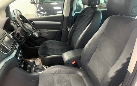 Volkswagen Sharan II, 2013 год, 1 400 000 рублей, 21 фотография