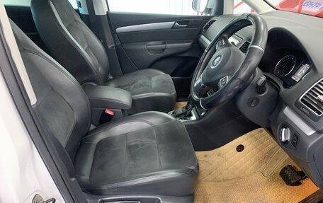 Volkswagen Sharan II, 2013 год, 1 400 000 рублей, 30 фотография