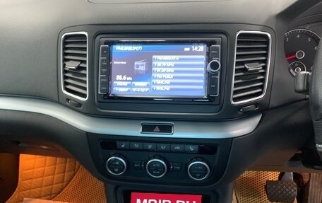 Volkswagen Sharan II, 2013 год, 1 400 000 рублей, 27 фотография