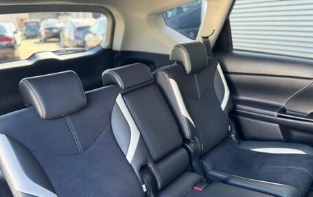 Toyota Prius Alpha I (ZVW40/41), 2021 год, 1 600 000 рублей, 21 фотография