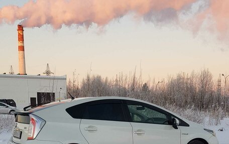 Toyota Prius, 2015 год, 1 500 000 рублей, 4 фотография