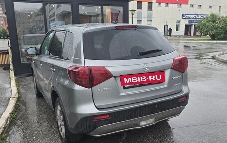 Suzuki Vitara II рестайлинг, 2020 год, 2 000 000 рублей, 9 фотография