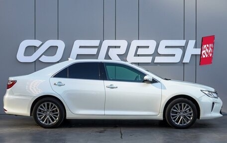 Toyota Camry, 2015 год, 2 250 000 рублей, 5 фотография