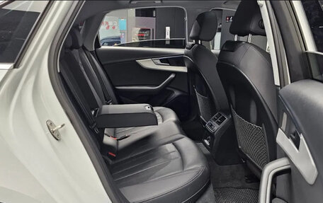 Audi A4, 2020 год, 2 540 000 рублей, 11 фотография