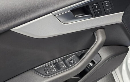 Audi A4, 2020 год, 2 540 000 рублей, 13 фотография