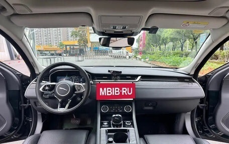Jaguar XF II, 2022 год, 2 990 000 рублей, 7 фотография
