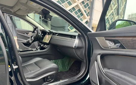 Jaguar XF II, 2022 год, 2 990 000 рублей, 9 фотография