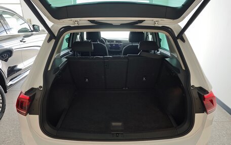 Volkswagen Tiguan II, 2018 год, 2 300 000 рублей, 8 фотография